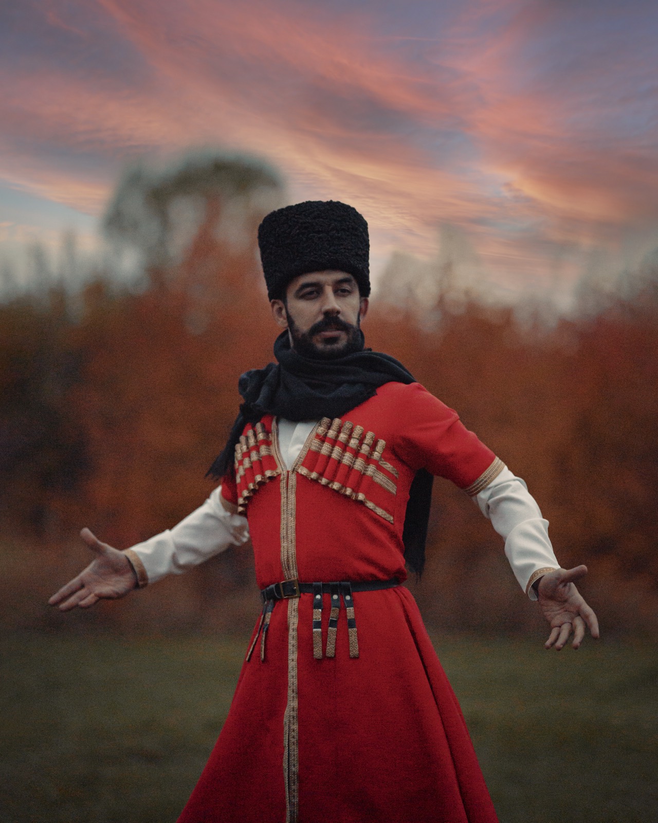 هنرجویان ایلک دنس در حال اجرای رقص آذربایجانی